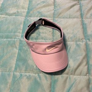 Nike Featherlight Dri-fit Visor NWOT